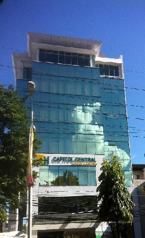 Capitol Central Hotel And Suites Cebu Room photo